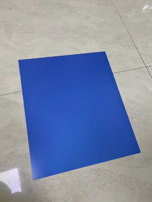 Gepersonaliseerde blauwe positieve aluminium CTCP-drukplaat met een dikte van 0,15 mm voor krantendruk
