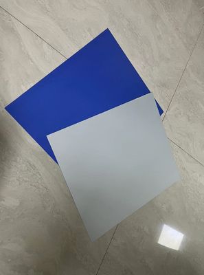 Dubbele laag thermische CTP-plaat met verbeterde registratie nauwkeurigheid en donkerblauwe coating voor daglichtbehandelingen