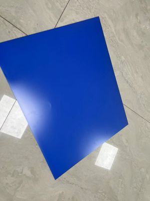 Blauwe aluminium thermische CTP-plaat met geperforeerd ontwerp 150000 afdruktijden 0,15-0,40 mm