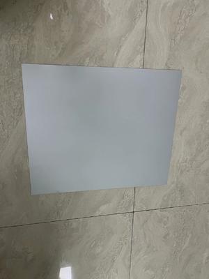 Procesloze drukplaten met een maximale spoelbreedte van 1350 MM en een productietijd van 22-25 seconden voor 100.000-200.000 afdrukken